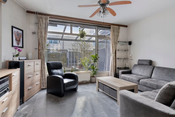 Foto 2 van Frederik van Dorpstraat 33