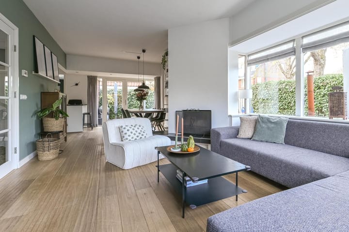 Photo 2 of Van den Vondellaan 16