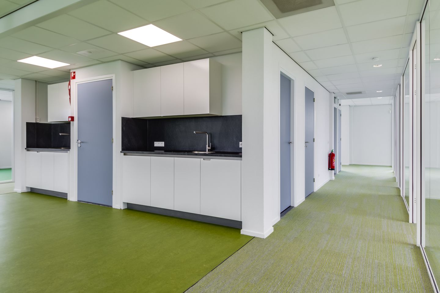 Bekijk foto 3 van Belle van Zuylenlaan 5