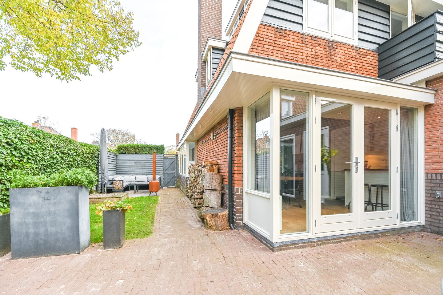 Photo 34 of Van den Vondellaan 16