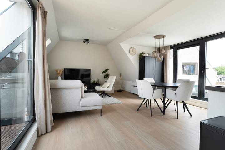 Photo 9 of Karnemelkstraat 11