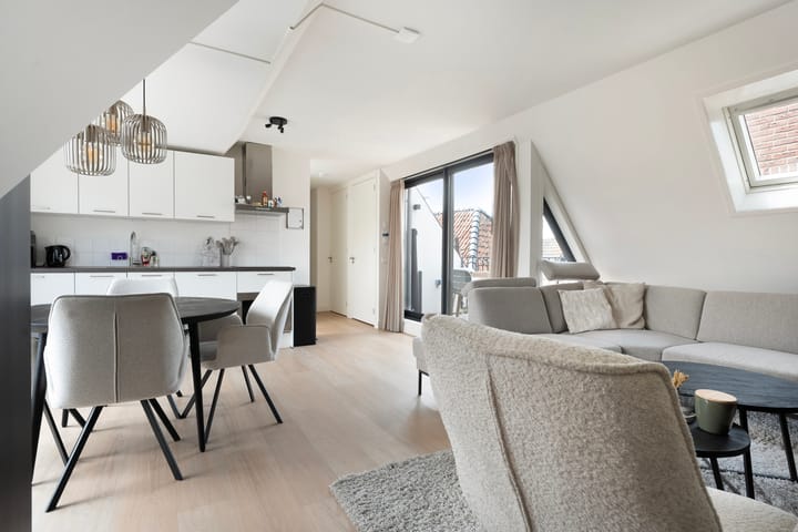 Photo 11 of Karnemelkstraat 11