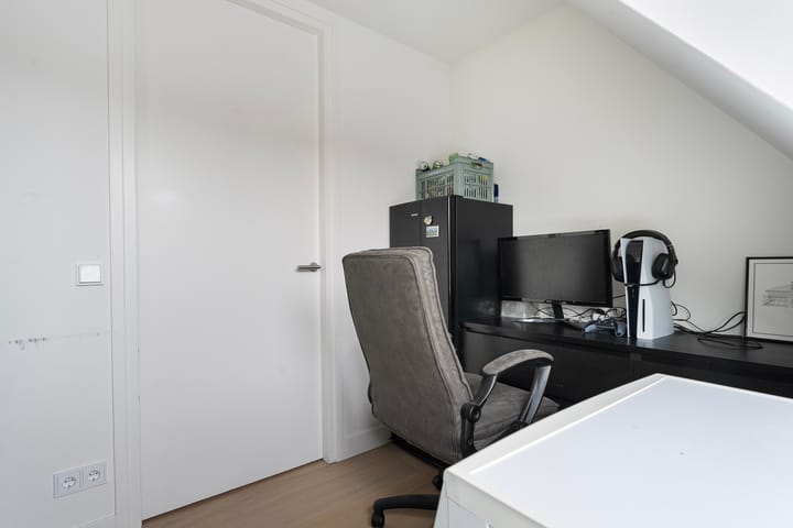 Photo 18 of Karnemelkstraat 11