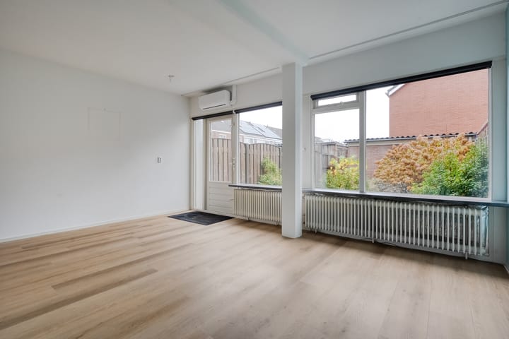 Photo 10 of Prins Clausstraat 41