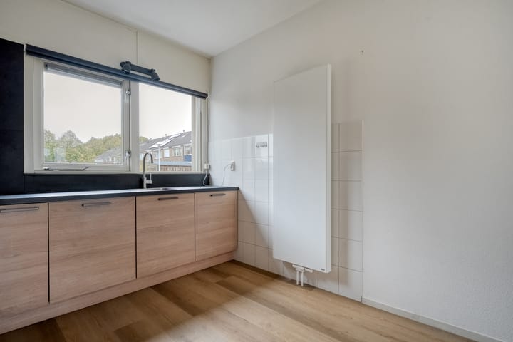 Photo 14 of Prins Clausstraat 41