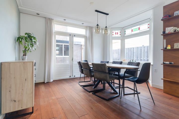 Photo 10 of Ferdinand Bolstraat 30