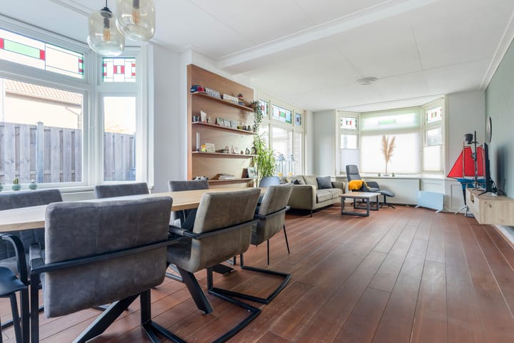 Photo 11 of Ferdinand Bolstraat 30