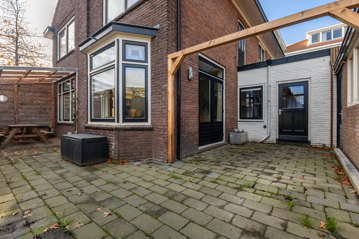 Photo 18 of Ferdinand Bolstraat 30