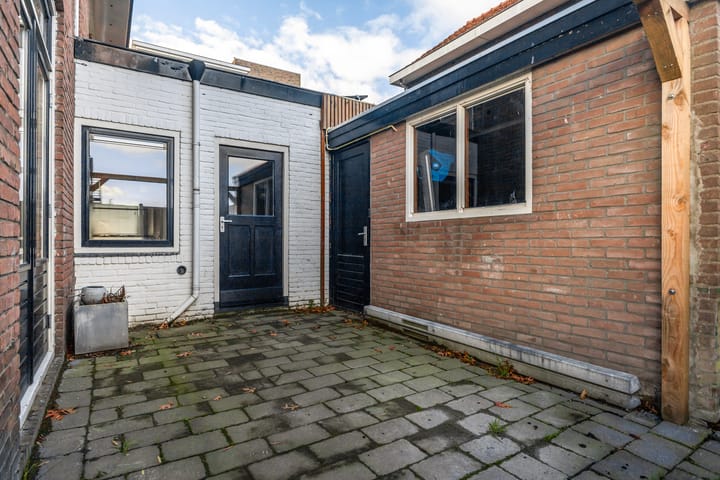 Photo 19 of Ferdinand Bolstraat 30