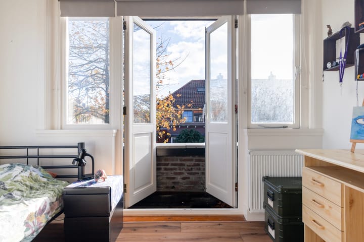 Photo 36 of Ferdinand Bolstraat 30