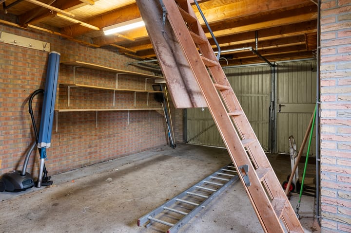 Foto 36 van Middeldijk 8