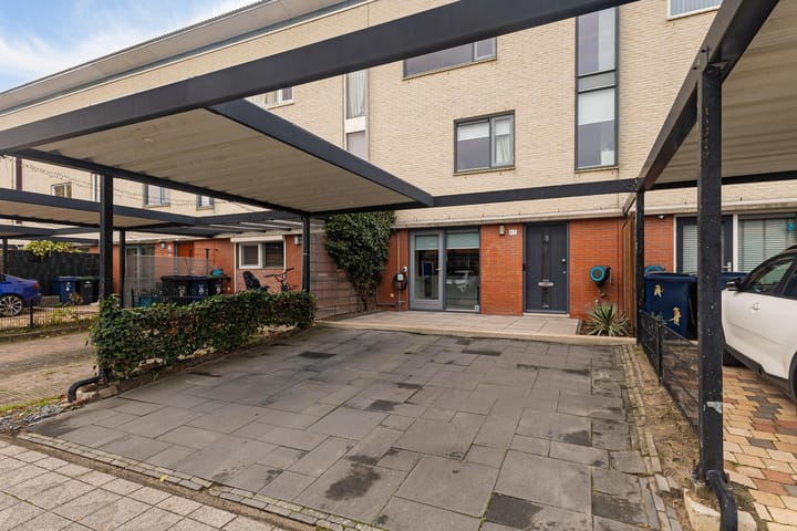 Photo 2 of Lastdragerstraat 65