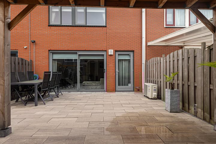 Photo 34 of Lastdragerstraat 65