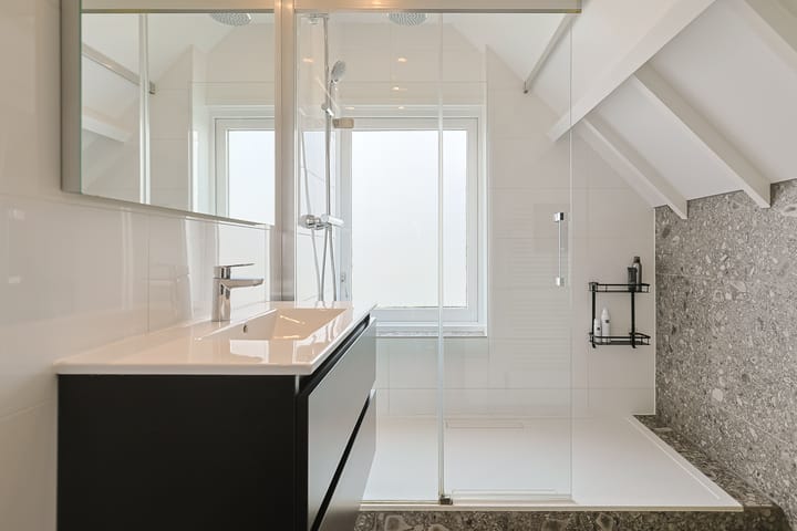 Photo 40 of Westkanaalweg 111-A