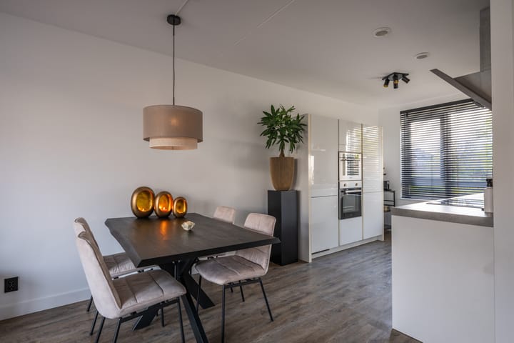 Photo 7 of Remus 206