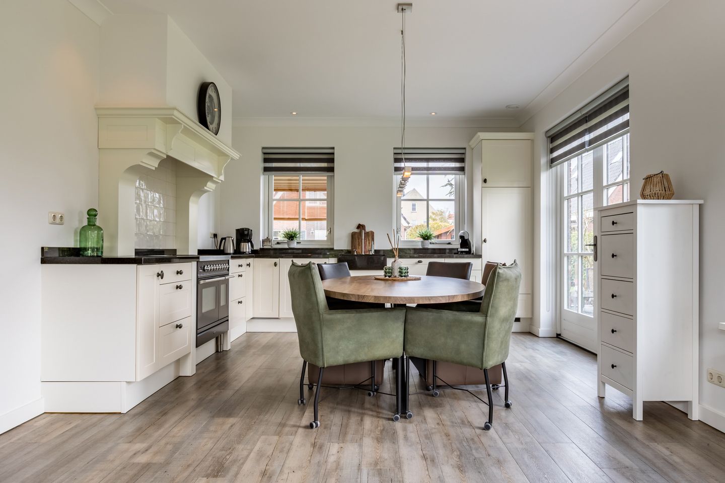 Foto 10 van Middenweg 16