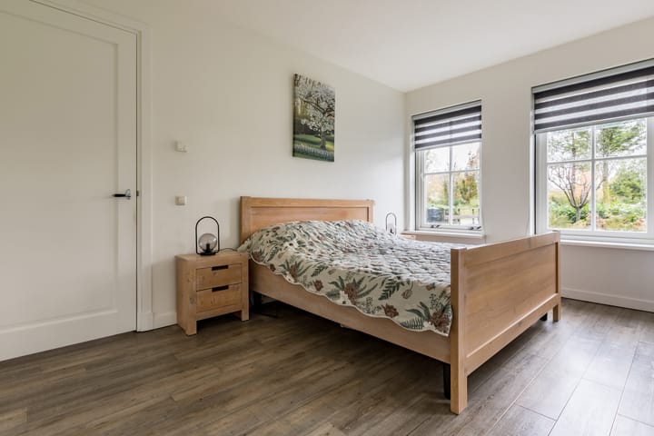 Foto 18 van Middenweg 16