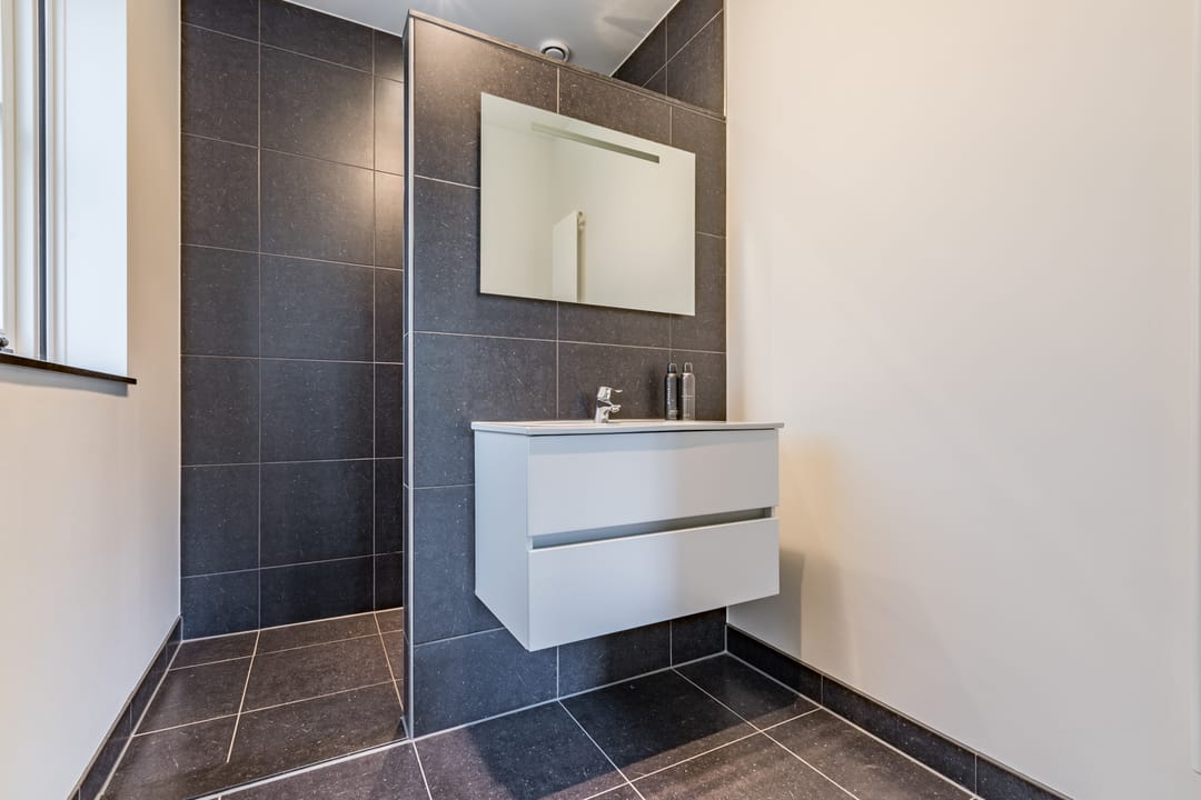 Foto 23 van Middenweg 16