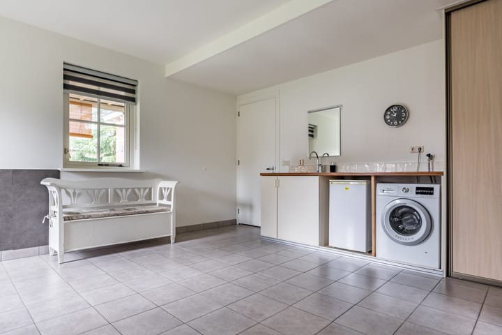 Foto 26 van Middenweg 16