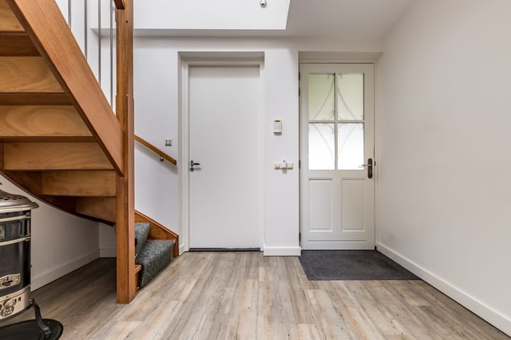 Foto 31 van Middenweg 16