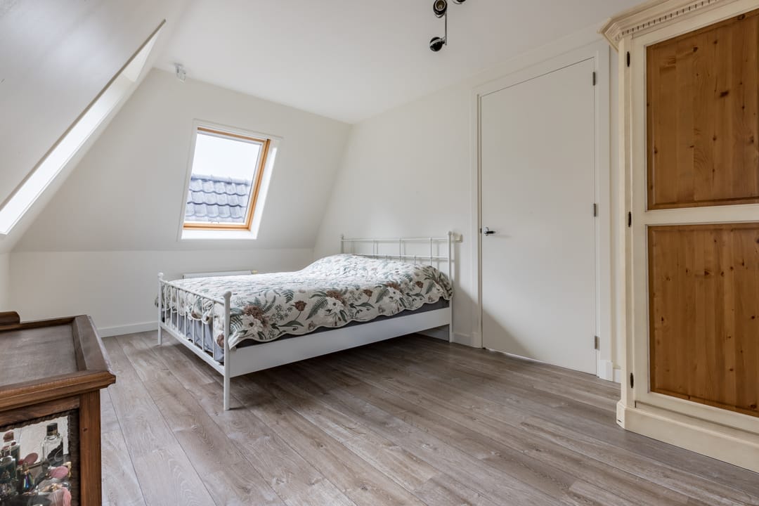 Foto 32 van Middenweg 16