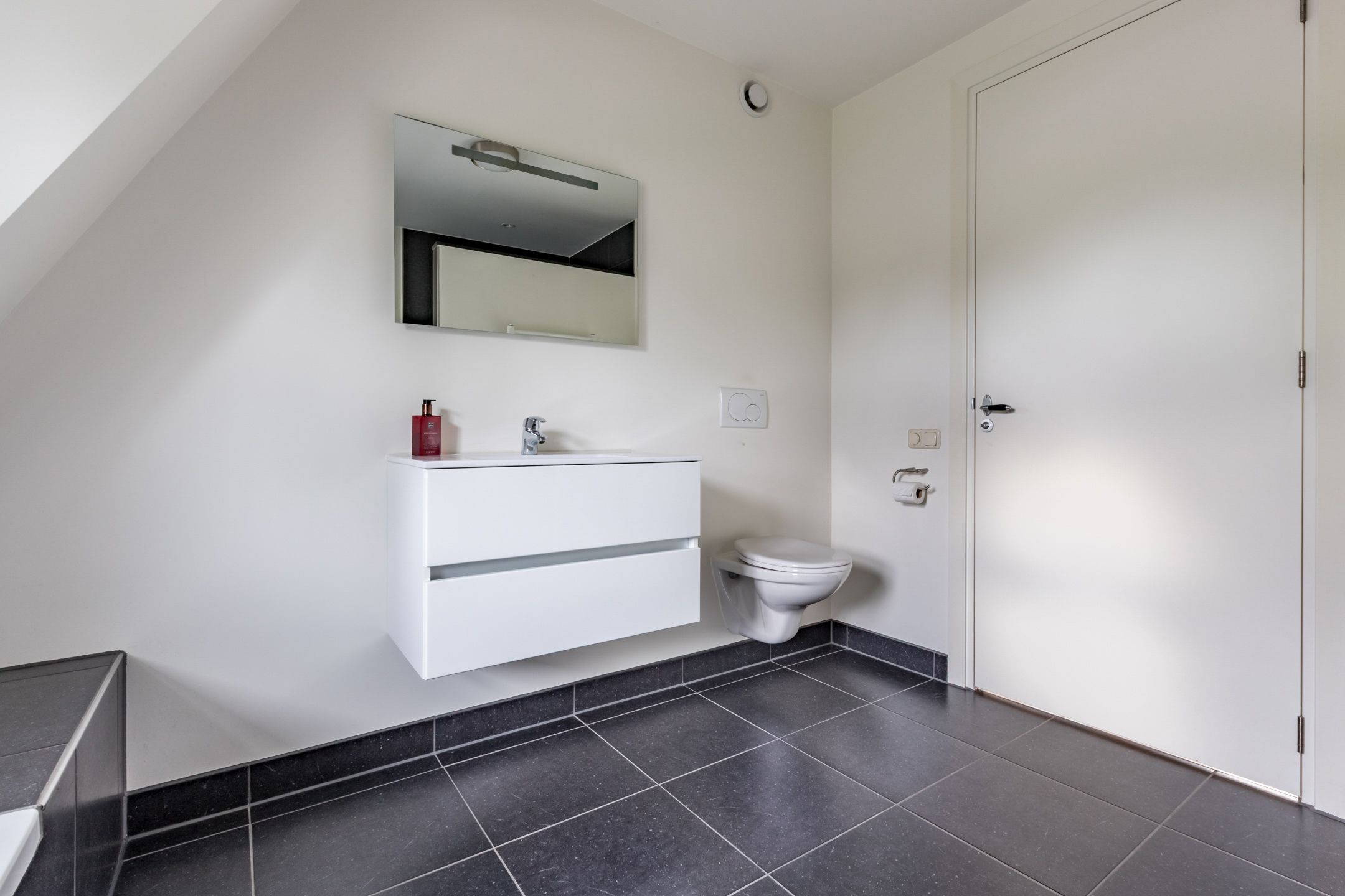 Foto 36 van Middenweg 16