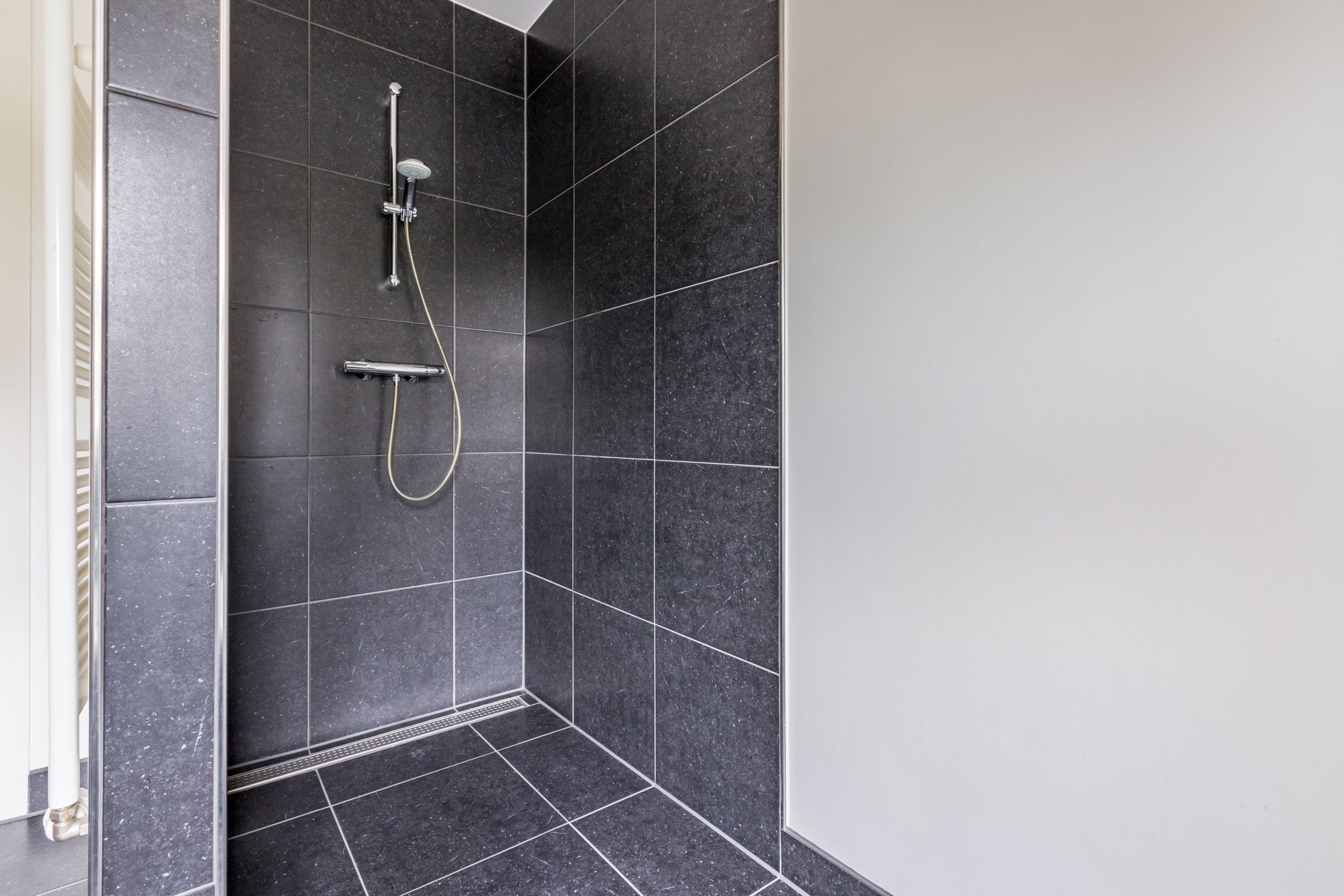 Foto 39 van Middenweg 16