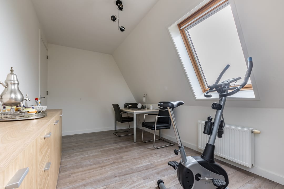 Foto 41 van Middenweg 16