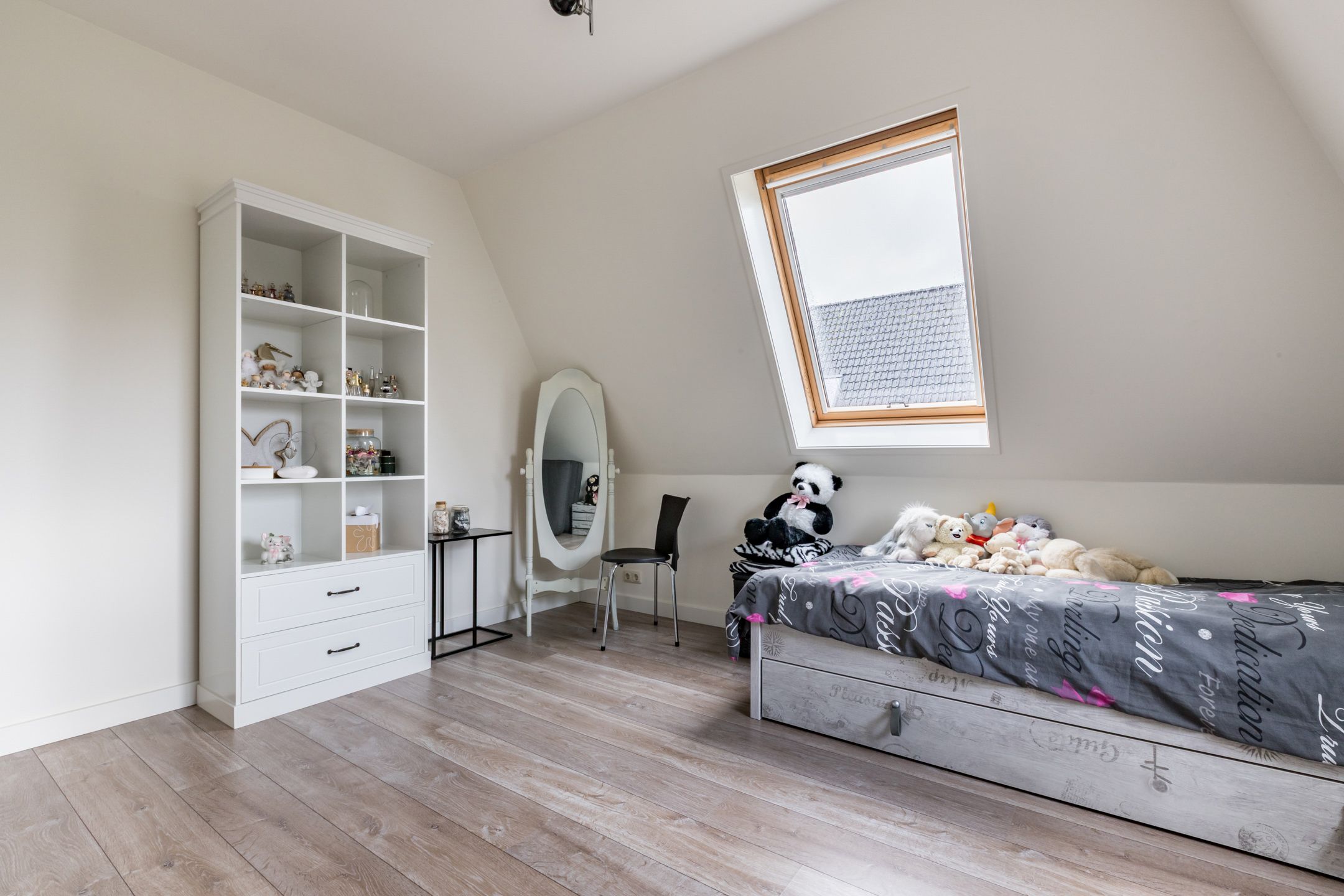 Foto 45 van Middenweg 16