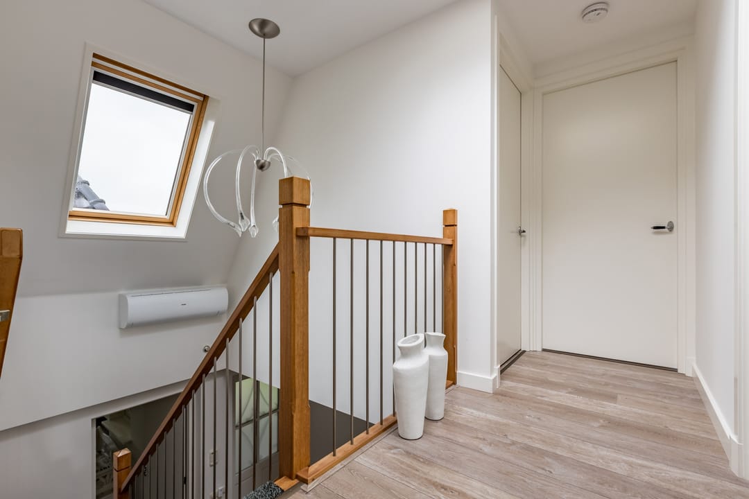 Foto 46 van Middenweg 16