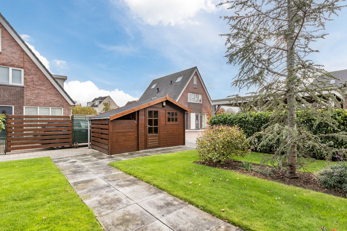 Foto 59 van Middenweg 16