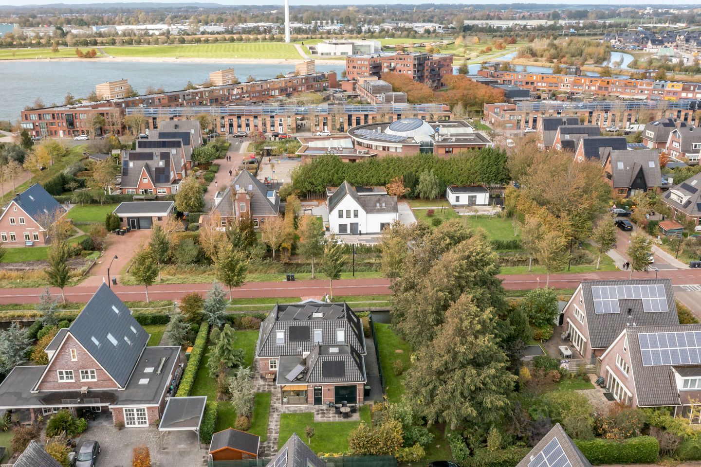 Foto 64 van Middenweg 16