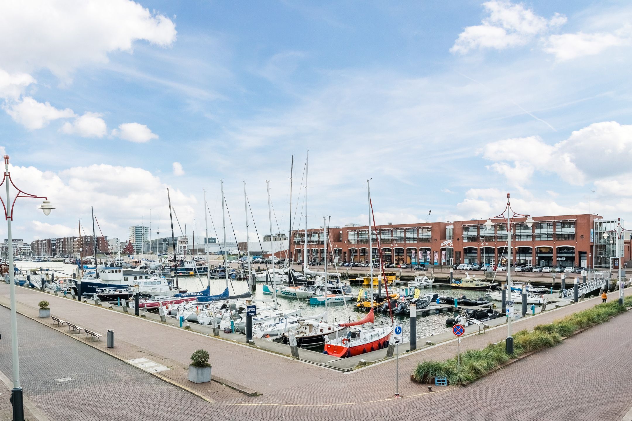 Photo 33 of Westduinweg 248-A