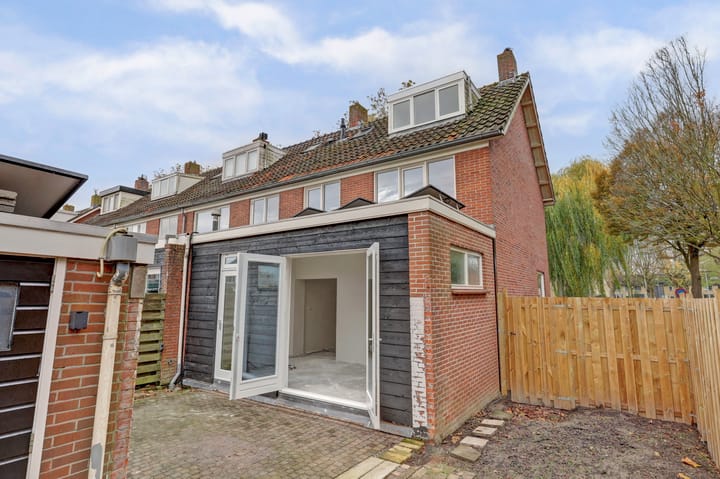 Photo 2 of Dirk Wierengastraat 1