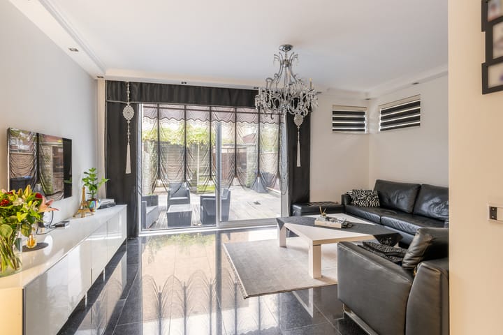 Foto 2 van van der Duyn van Maasdamlaan 113