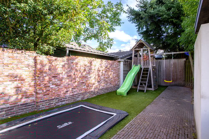 Foto 30 van Vaandelruiter 14