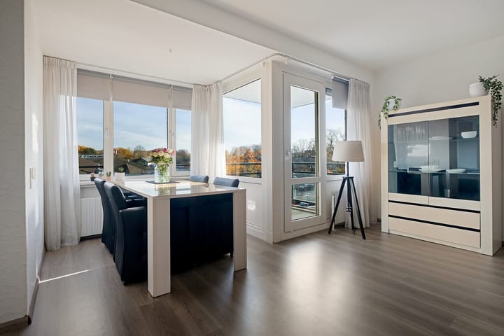 Foto 10 van Jekerstraat 122