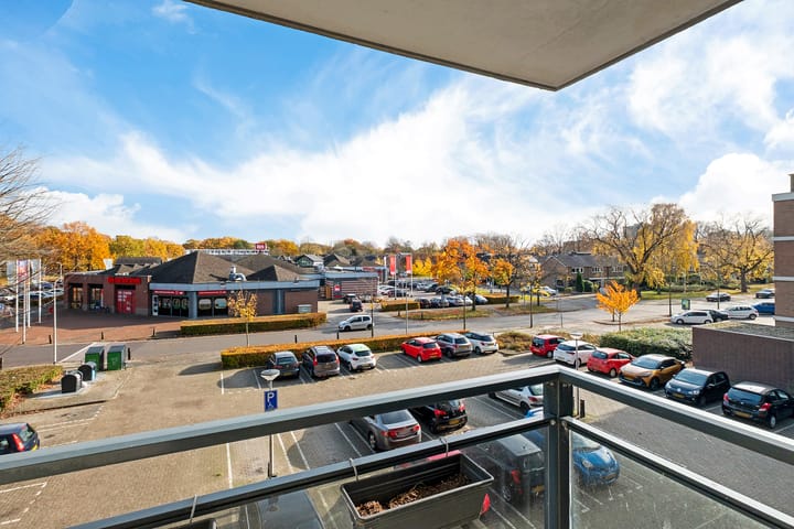 Foto 13 van Jekerstraat 122