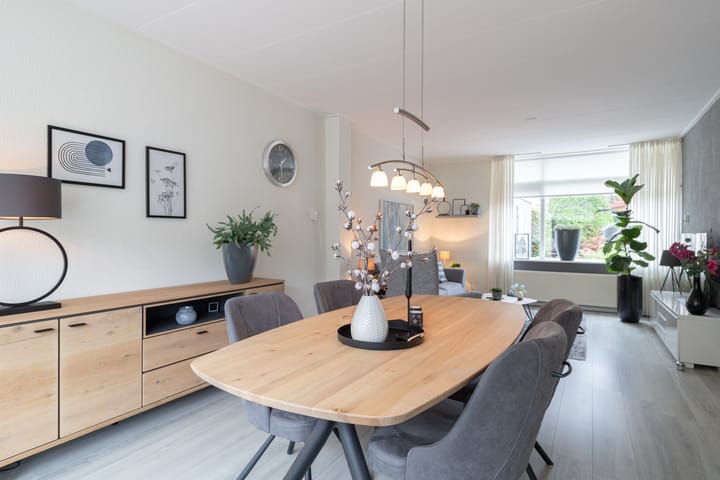 Photo 16 of Reggestraat 57