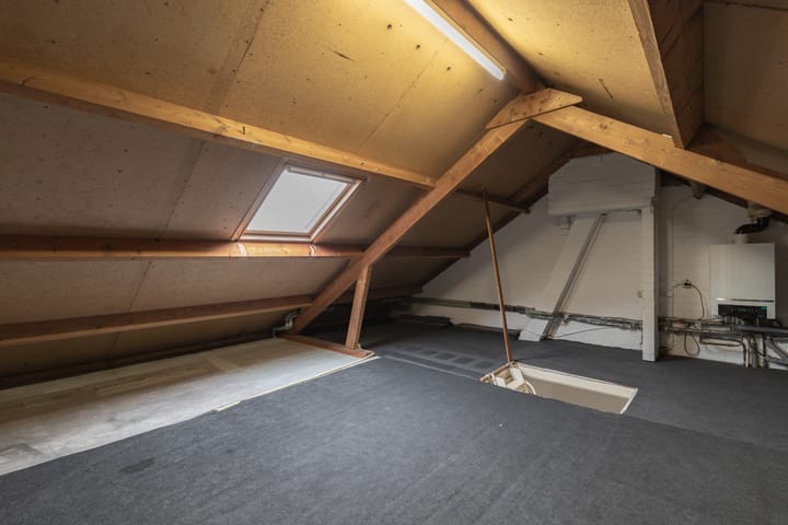 Photo 38 of Reggestraat 57