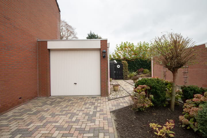 Photo 41 of Reggestraat 57