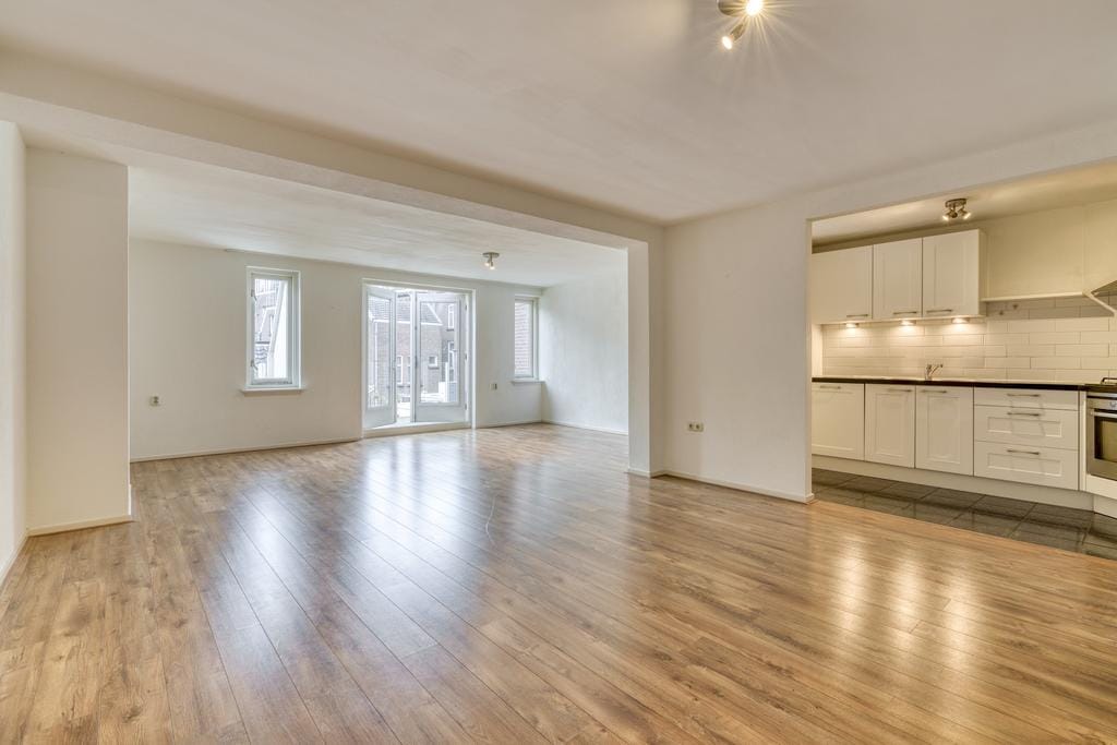 Photo 2 of Mgr. van de Weteringstraat 7-B