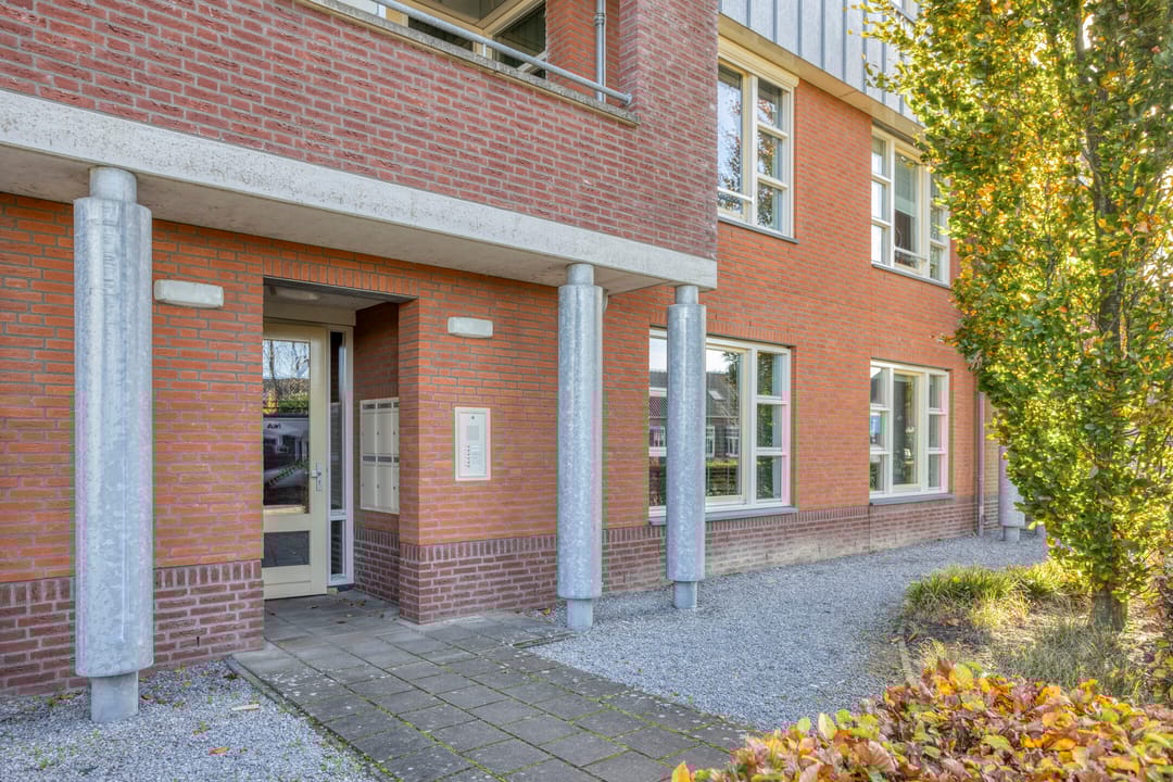 Foto 8 van Parallelweg Oost 1-L