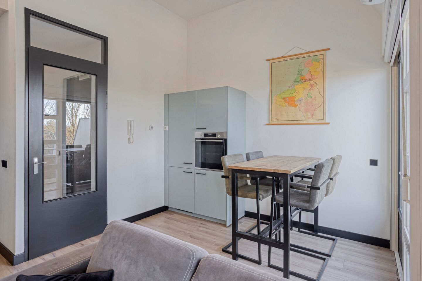 Foto 14 van Parallelweg Oost 1-L