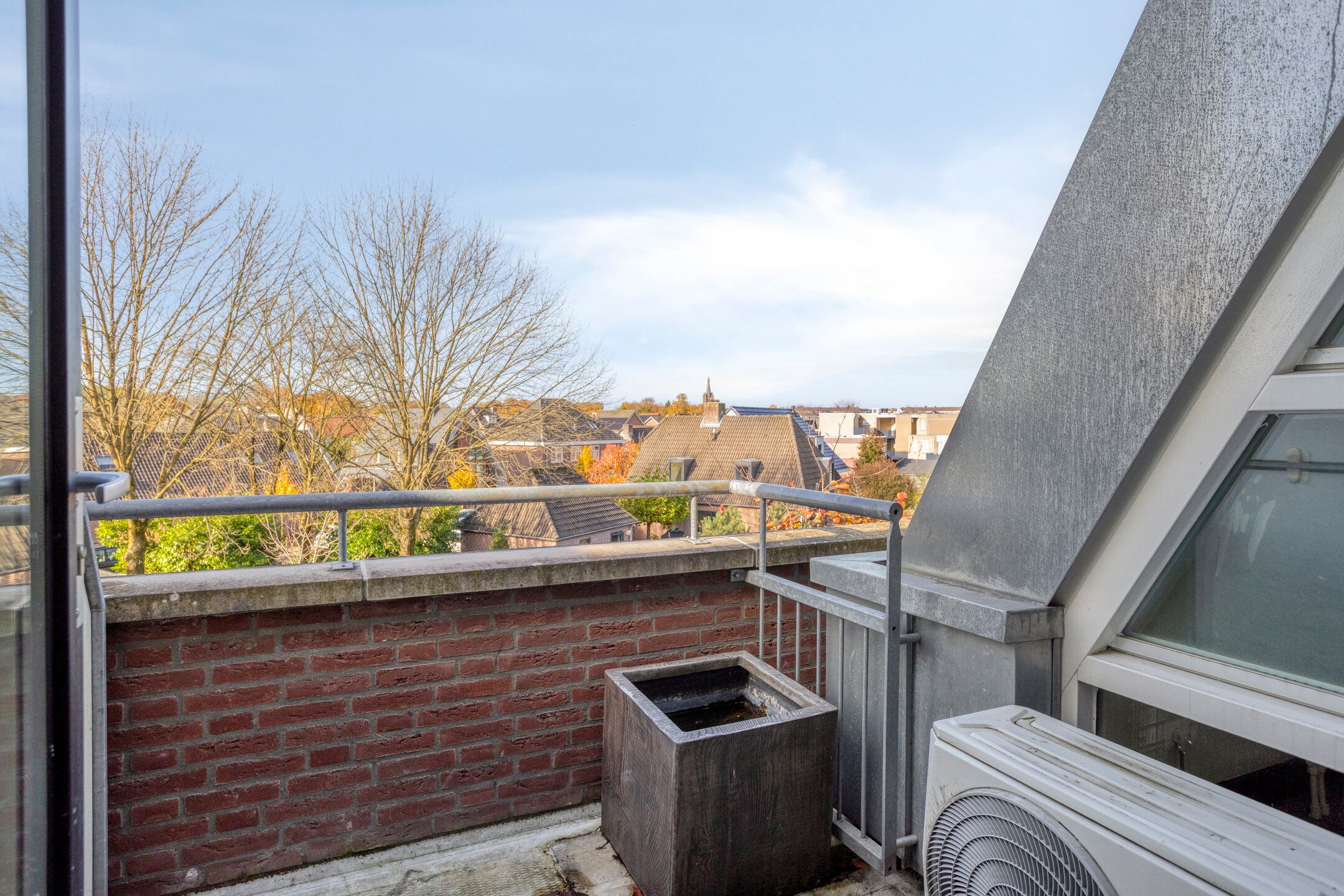 Foto 21 van Parallelweg Oost 1-L