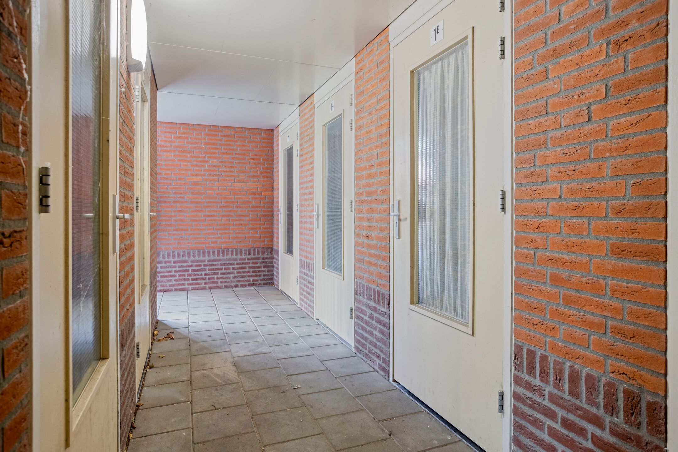 Foto 30 van Parallelweg Oost 1-L