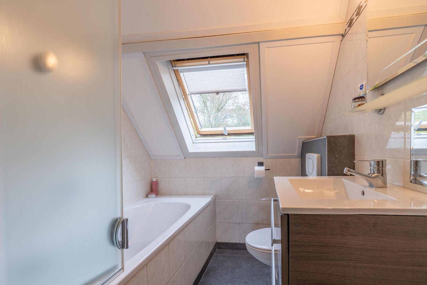 Foto 49 van Julianalaan 4