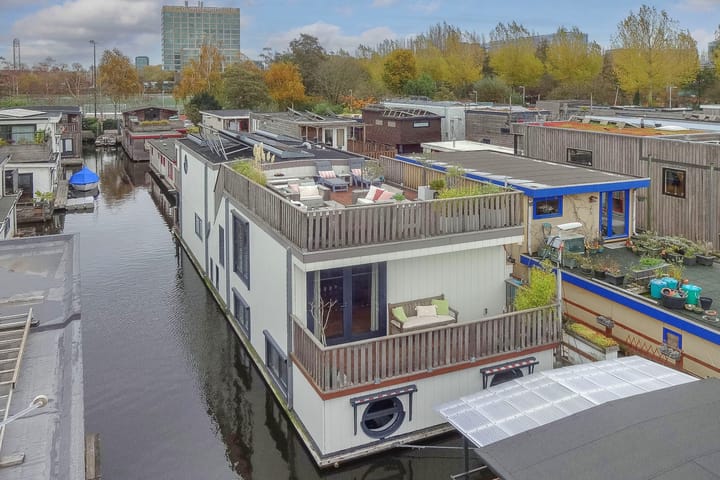 Photo 3 of IJsbaanpad 68-C