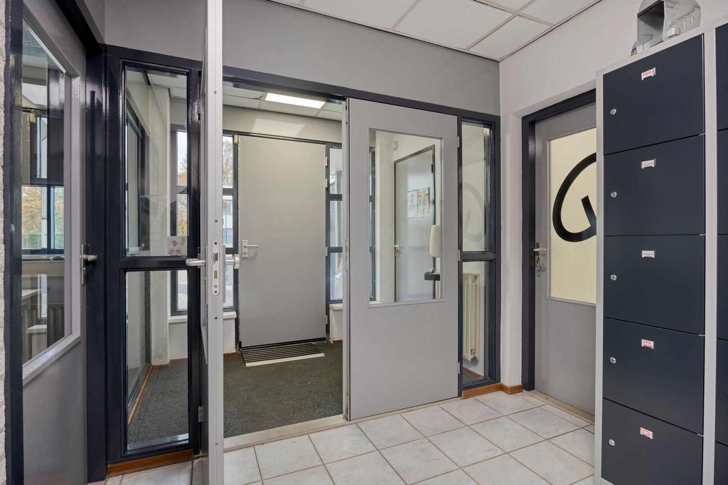 Bekijk foto 3 van Moleneind 83