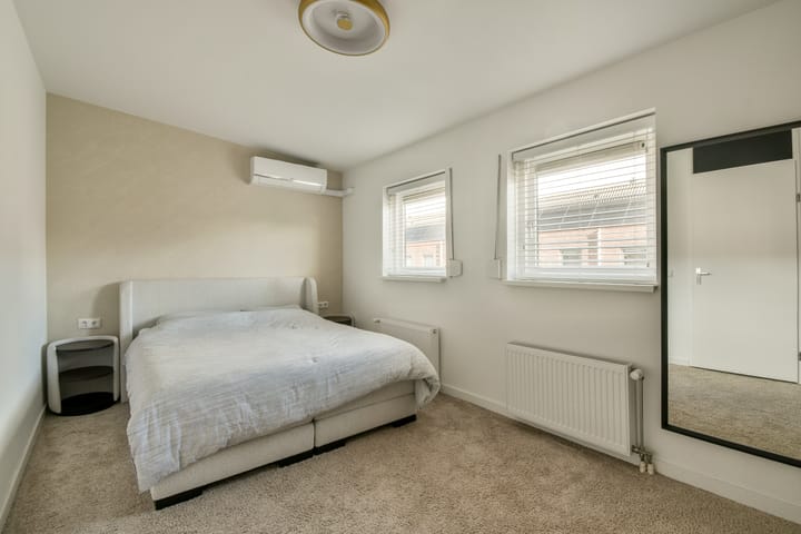 Foto 15 van Marguerite Durasstraat 104